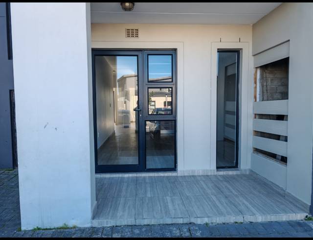 2 BEDROOM APARTMENT FOR SALE IN PARKLANDS NORTH